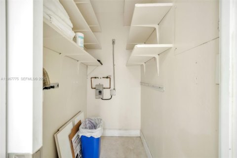 Copropriété à louer à Coral Gables, Floride: 1 chambre, 75.07 m2 № 2029148 - photo 19