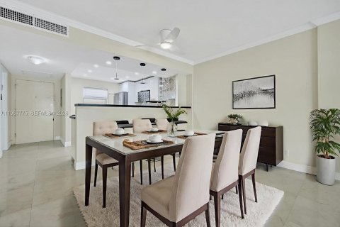 Copropriété à louer à Coral Gables, Floride: 1 chambre, 75.07 m2 № 2029148 - photo 6