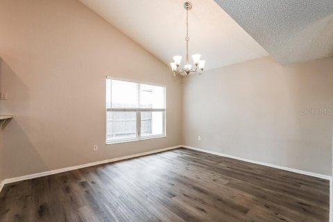 Villa ou maison à louer à Oviedo, Floride: 3 chambres, 134.34 m2 № 2100058 - photo 5
