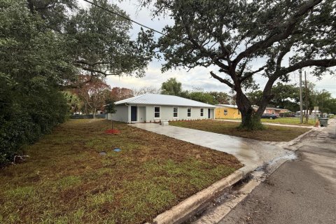 Immobilier commercial à St. Lucie, Floride 197.51 m2 № 2077680