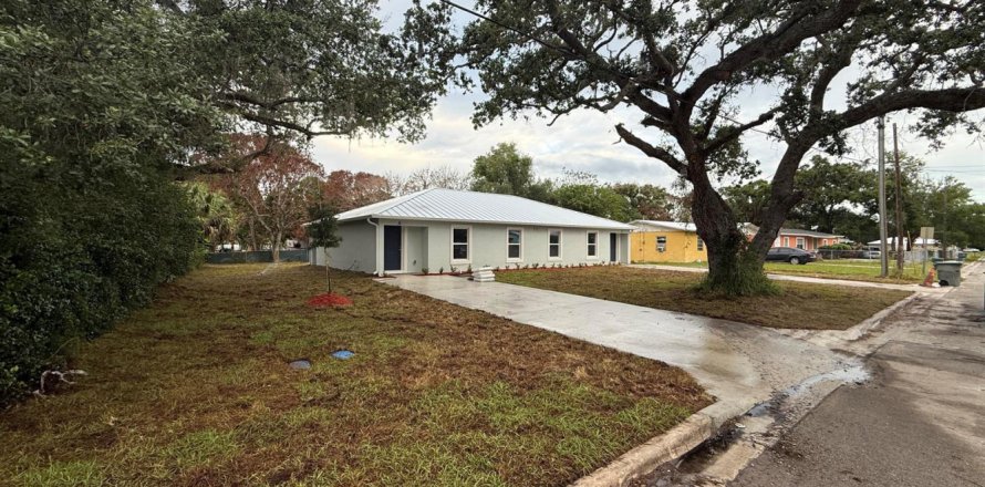 Immobilier commercial à St. Lucie, Floride 197.51 m2 № 2077680