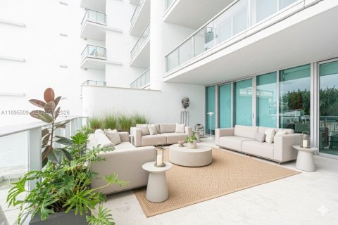 Condo à Miami, Floride, 3 chambres  № 2053493