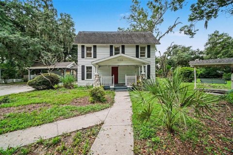 House in Brandon, Florida 4 bedrooms, 248.79 sq.m. № 2284864