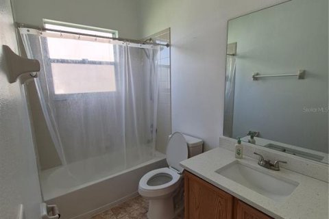 Casa en venta en Kissimmee, Florida, 5 dormitorios, 214.42 m2 № 2202244 - foto 16