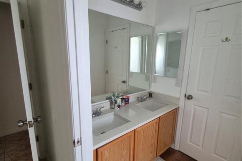 Casa en venta en Kissimmee, Florida, 5 dormitorios, 214.42 m2 № 2202244 - foto 11
