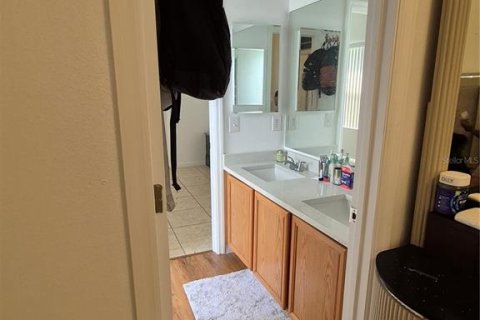 Casa en venta en Kissimmee, Florida, 5 dormitorios, 214.42 m2 № 2202244 - foto 12