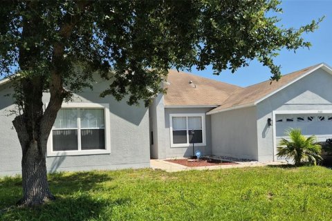 House in Kissimmee, Florida 5 bedrooms, 214.42 sq.m. № 2202244