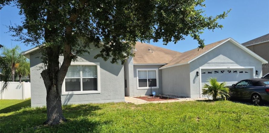 Casa en Kissimmee, Florida 5 dormitorios, 214.42 m2 № 2202244