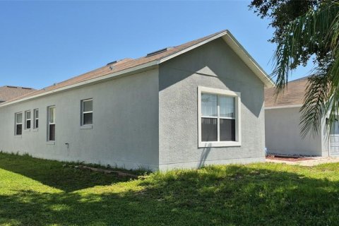 Casa en venta en Kissimmee, Florida, 5 dormitorios, 214.42 m2 № 2202244 - foto 2