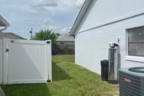 House in Kissimmee, Florida 4 bedrooms, 175.59 sq.m. № 1840402 - photo 11
