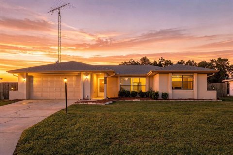 Casa en Ocala, Florida 3 dormitorios, 128.58 m2 № 2376868