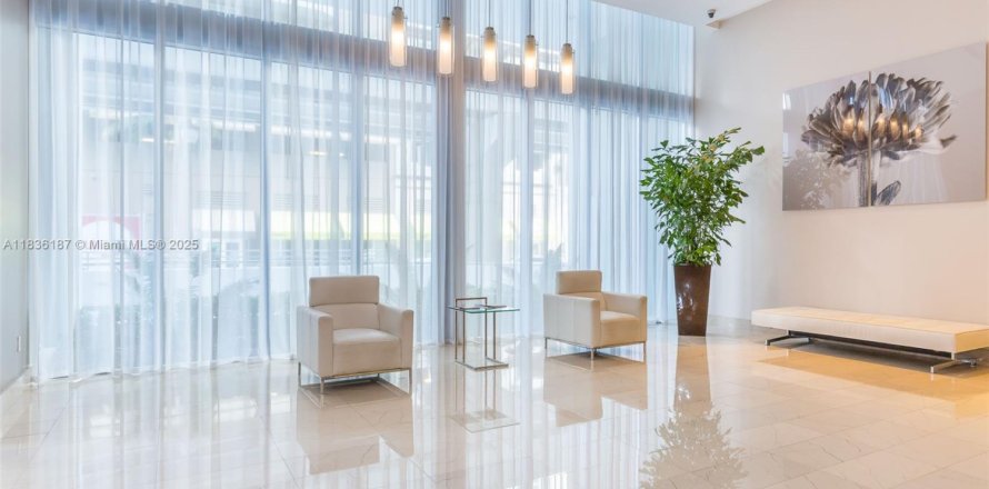 Condo à Miami, Floride, 2 chambres № 1820321