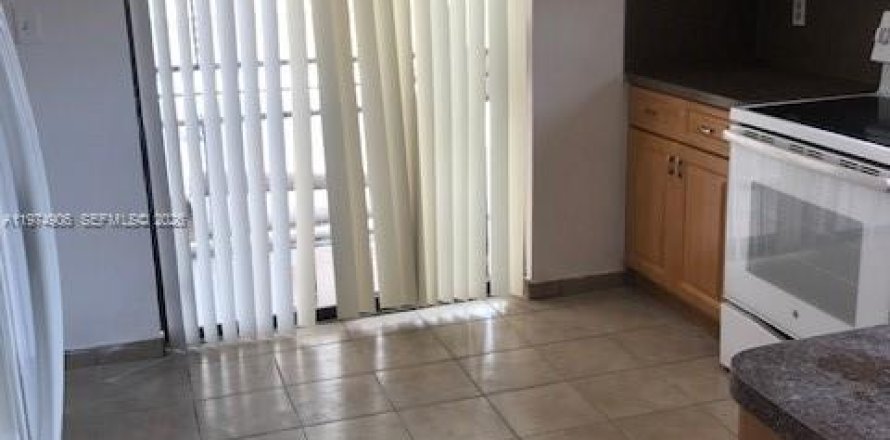 Кондоминиум с 2 спальнями в Хайалиа, Флорида № 2036155