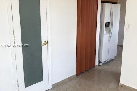 Купить кондоминиум в Хайалиа, Флорида 2 спальни, 76.64м2, № 2036155 - фото 2