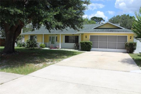 House in Deltona, Florida 2 bedrooms, 110.09 sq.m. № 2109788