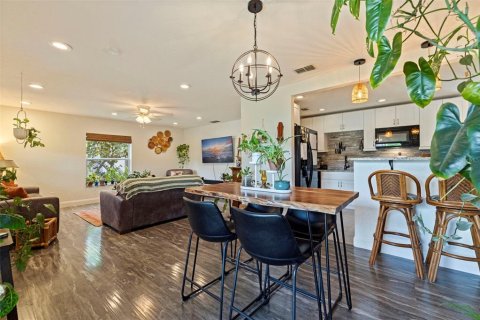 Casa en venta en Saint Petersburg, Florida, 3 dormitorios, 112.41 m2 № 2344547 - foto 11