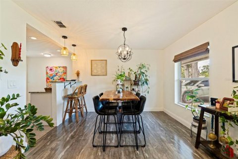 Casa en venta en Saint Petersburg, Florida, 3 dormitorios, 112.41 m2 № 2344547 - foto 9