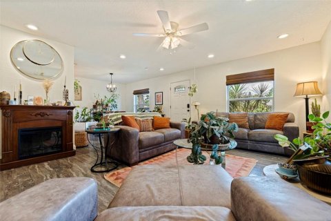 Casa en venta en Saint Petersburg, Florida, 3 dormitorios, 112.41 m2 № 2344547 - foto 7