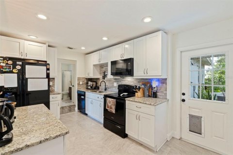 Casa en venta en Saint Petersburg, Florida, 3 dormitorios, 112.41 m2 № 2344547 - foto 15