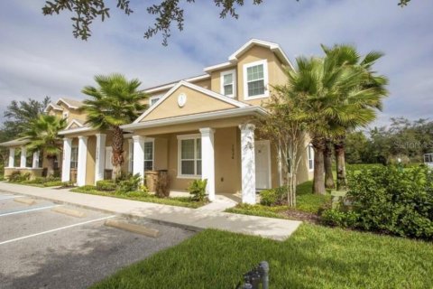Townhouse in Clermont, Florida 3 bedrooms, 140.47 sq.m. № 1540739 - photo 2