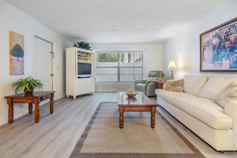 Copropriété à vendre à Largo, Floride: 2 chambres, 121.14 m2 № 2100038 - photo 14