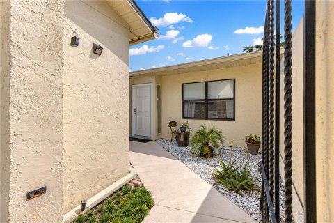 Condominio en venta en Tavares, Florida, 2 dormitorios, 123.93 m2 № 2234019 - foto 5