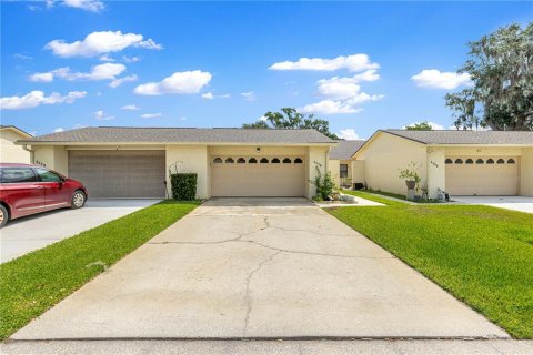 Condo in Tavares, Florida, 2 bedrooms  № 2234019