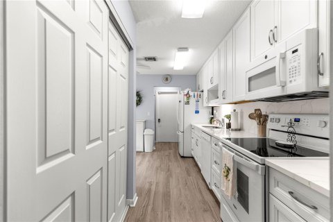 Condominio en venta en Tavares, Florida, 2 dormitorios, 123.93 m2 № 2234019 - foto 20