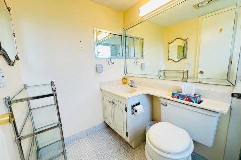 Condo in Deerfield Beach, Florida, 1 bedroom  № 2190561 - photo 16
