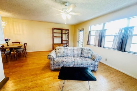 Condo in Deerfield Beach, Florida, 1 bedroom  № 2190561 - photo 4