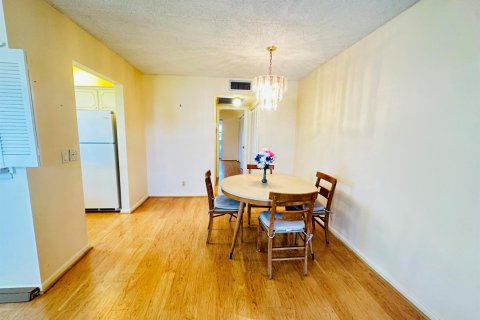 Condo in Deerfield Beach, Florida, 1 bedroom  № 2190561 - photo 5