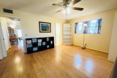 Condo in Deerfield Beach, Florida, 1 bedroom  № 2190561 - photo 11