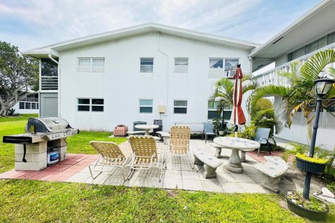 Condo in Deerfield Beach, Florida, 1 bedroom  № 2190561 - photo 20