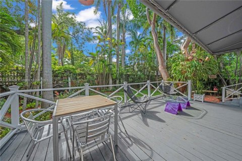 Casa en venta en Miami, Florida, 2 dormitorios, 119.01 m2 № 1830506 - foto 23