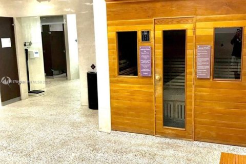 Снять в аренду кондоминиум в Уэст-Палм-Бич, Флорида 1 спальня, 52.95м2, № 1957878 - фото 24