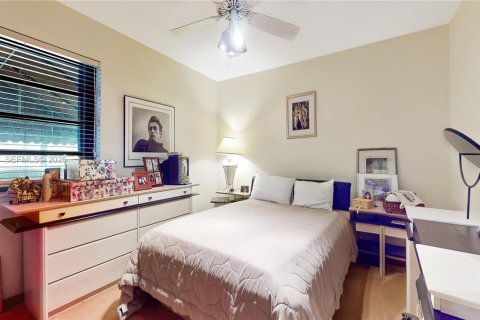 Купить виллу или дом в Майами, Флорида 4 спальни, 294.41м2, № 2048039 - фото 19