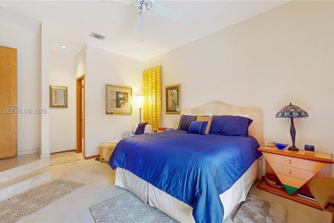 Купить виллу или дом в Майами, Флорида 4 спальни, 294.41м2, № 2048039 - фото 16