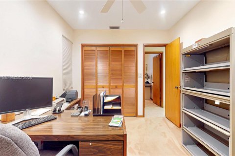 Купить виллу или дом в Майами, Флорида 4 спальни, 294.41м2, № 2048039 - фото 22