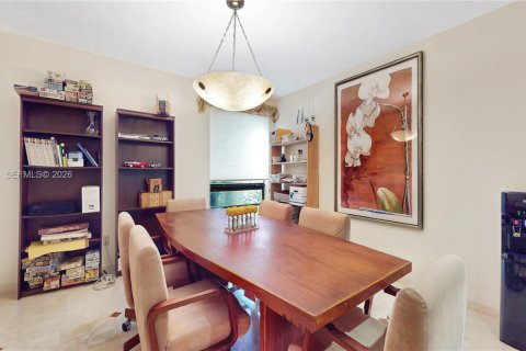 Купить виллу или дом в Майами, Флорида 4 спальни, 294.41м2, № 2048039 - фото 13