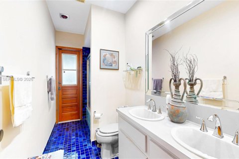 Купить виллу или дом в Майами, Флорида 4 спальни, 294.41м2, № 2048039 - фото 27