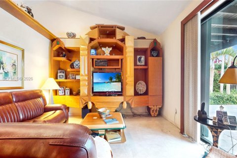 Купить виллу или дом в Майами, Флорида 4 спальни, 294.41м2, № 2048039 - фото 11