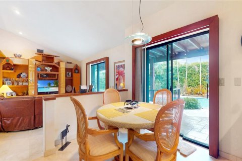 Купить виллу или дом в Майами, Флорида 4 спальни, 294.41м2, № 2048039 - фото 9