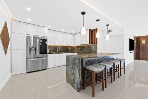 Copropriété à vendre à Hollywood, Floride: 2 chambres, 128.21 m2 № 1753059 - photo 5