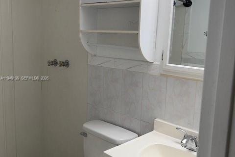 Villa ou maison à louer à Plantation, Floride: 2 chambres, 93.92 m2 № 2002733 - photo 6