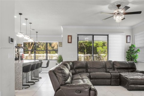 Villa ou maison à louer à Lake Worth, Floride: 5 chambres, 276.48 m2 № 2070003 - photo 9