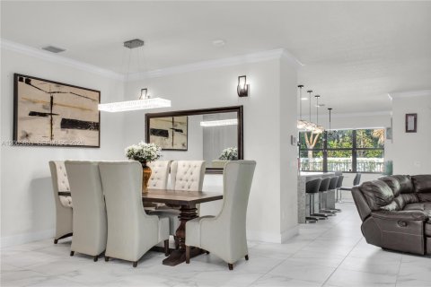 Villa ou maison à louer à Lake Worth, Floride: 5 chambres, 276.48 m2 № 2070003 - photo 8