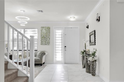 Villa ou maison à louer à Lake Worth, Floride: 5 chambres, 276.48 m2 № 2070003 - photo 3