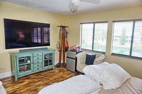 Condo in Lutz, Florida, 2 bedrooms № 2093999 - photo 20