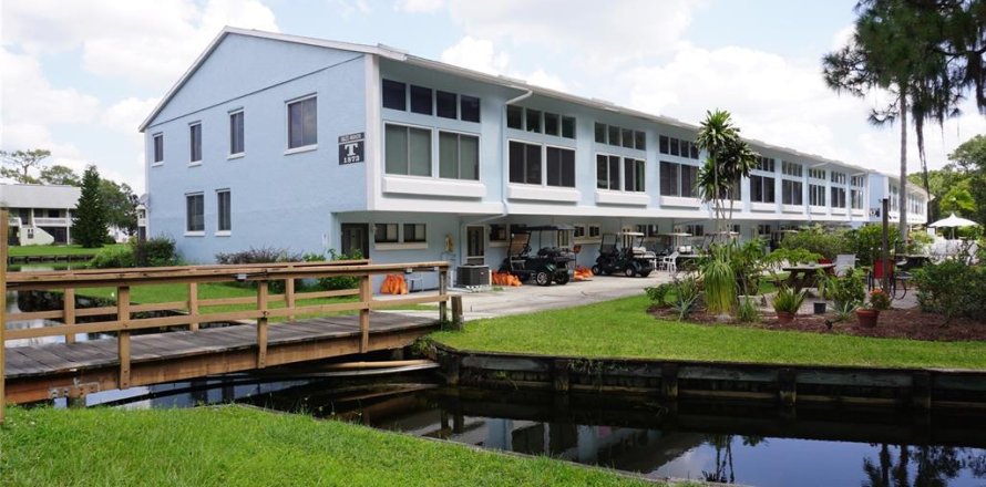 Condo in Lutz, Florida, 2 bedrooms № 2093999
