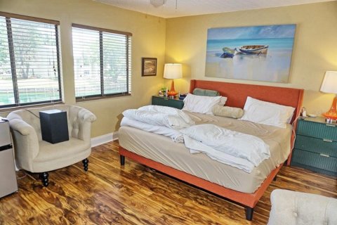 Condo in Lutz, Florida, 2 bedrooms № 2093999 - photo 19